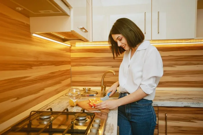 Task Lighting That Makes Cooking Easier
